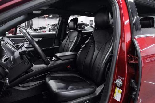 2019 Lincoln Nautilus Select