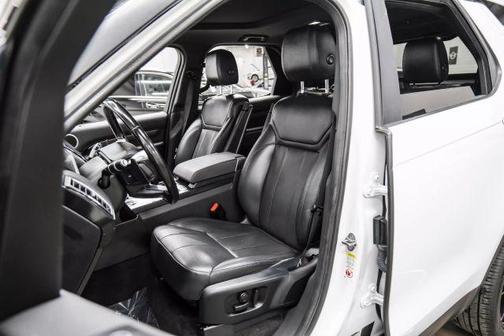 2018 Land Rover Discovery SE