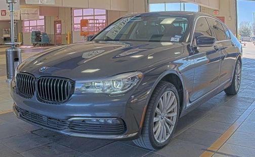 Silver 2018 BMW 740 i Sedan