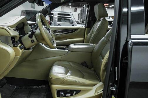 2019 Cadillac Escalade Platinum