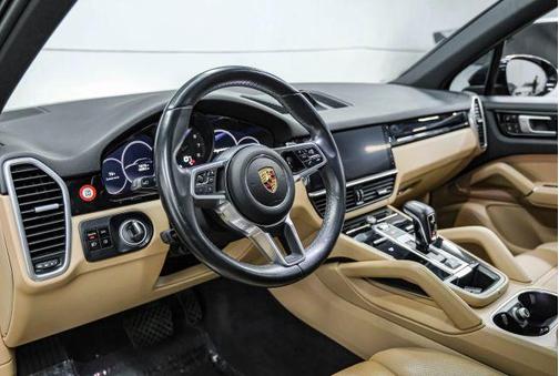 2020 Porsche Cayenne Base