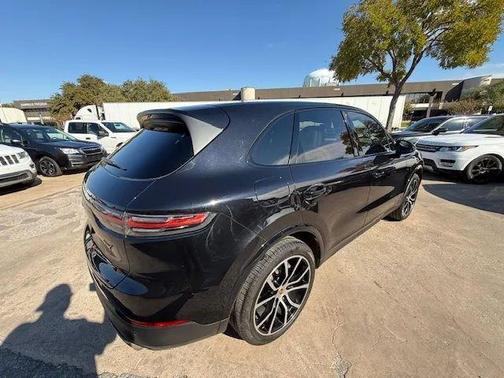 2020 Porsche Cayenne Base