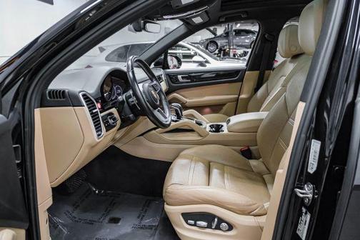 2020 Porsche Cayenne Base