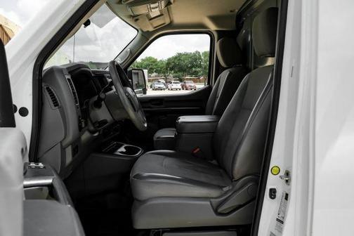 2021 Nissan NV Cargo NV2500 HD SV V6/SV V8