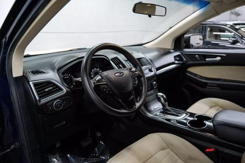 2016 Ford Edge SE