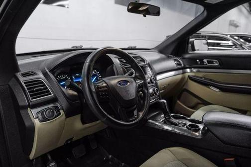 2016 Ford Explorer Base