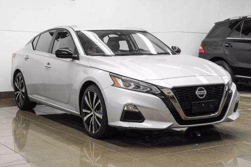 2022 Nissan Altima 2.5 SR