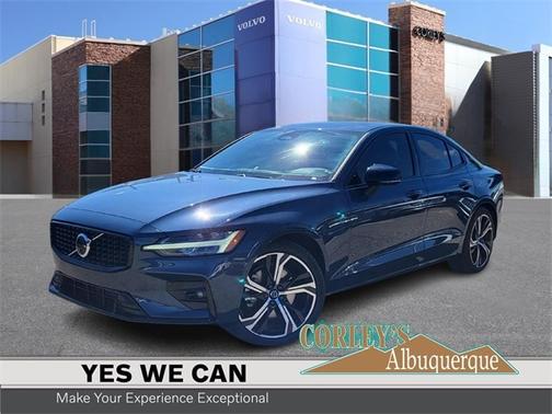 2024 Volvo S60 B5 Ultimate Dark