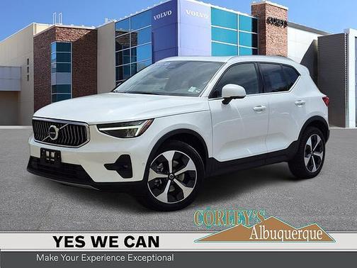 Crystal White 2025 Volvo XC40 Plus