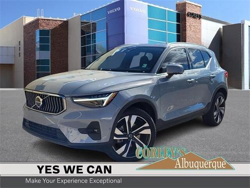 2024 Volvo XC40 B5 Ultimate Bright