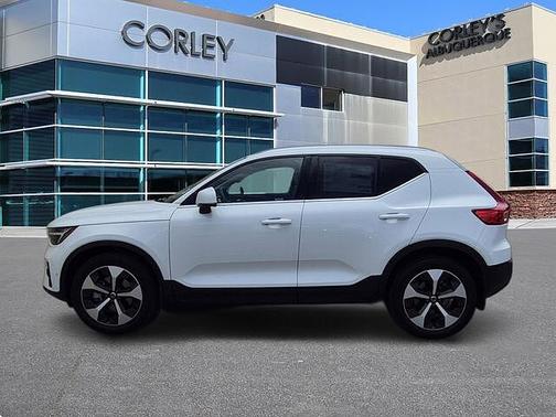 Crystal White 2025 Volvo XC40 Plus