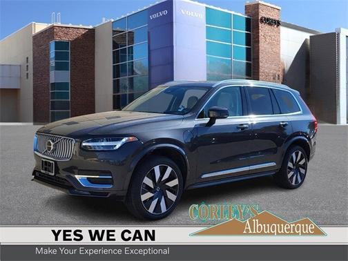 2023 Volvo XC90 Recharge Plug-In Hybrid Ultimate 6-Seater