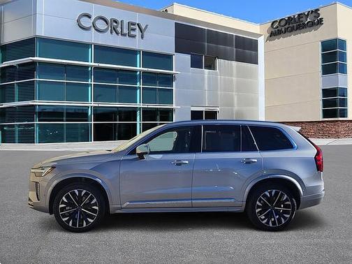 2025 Volvo XC90 Plus