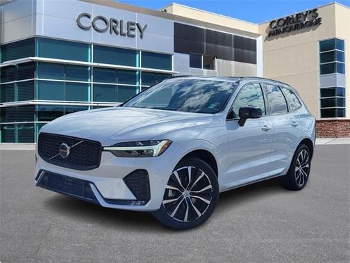 2023 Volvo XC60 B5 AWD Plus Dark