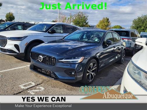2023 Volvo S60 B5 AWD Plus Dark