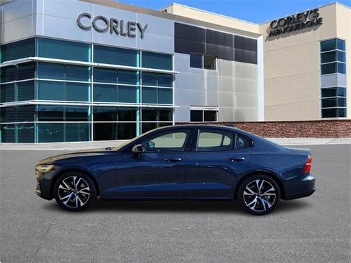 2023 Volvo S60 B5 AWD Plus Dark