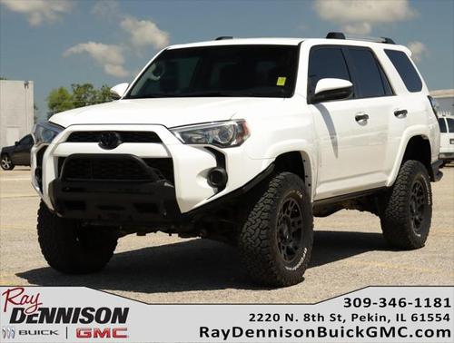 2018 Toyota 4Runner SR5