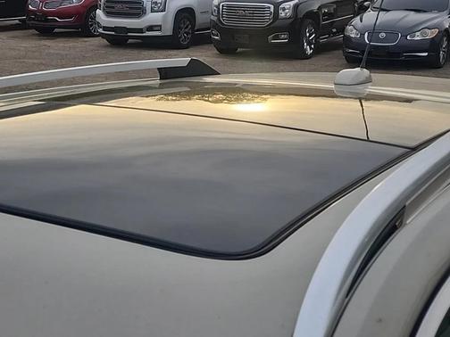 Silver Coast Metallic 2015 Cadillac SRX Luxury Collection