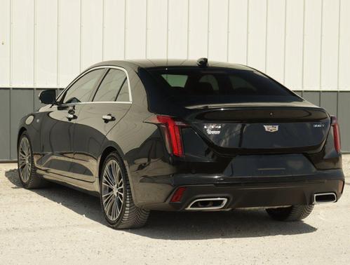 2022 Cadillac CT4 Premium Luxury