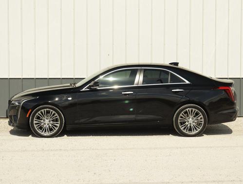 2022 Cadillac CT4 Premium Luxury
