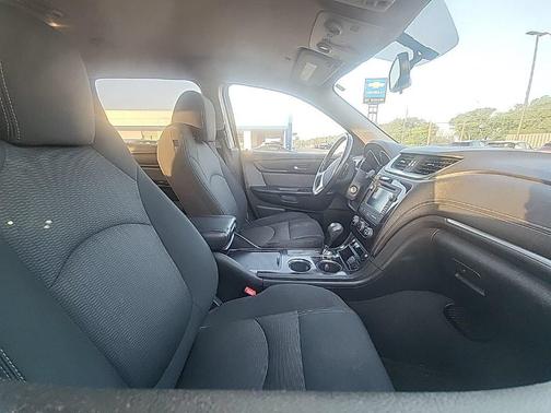 Silver Ice Metallic 2016 Chevrolet Traverse 1LT
