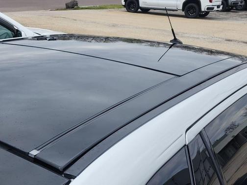 INGOT SILVER METALLIC 2011 Lincoln MKX Base