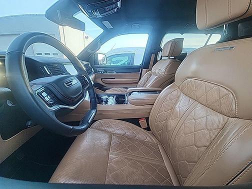 Midnight Sky 2024 Jeep Grand Wagoneer Series III Obsidian 4x4