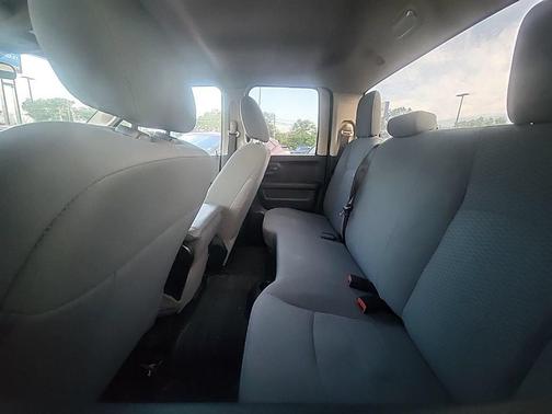 Granite Crystal Metallic Clearcoat 2018 RAM 1500 Express