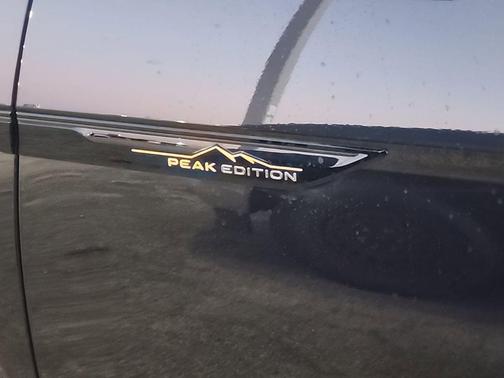 2024 Volkswagen Atlas 2.0T SE w/Technology 4MOTION