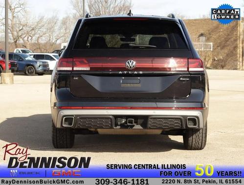 Deep Black Pearl 2024 Volkswagen Atlas 2.0T SE w/Technology 4MOTION
