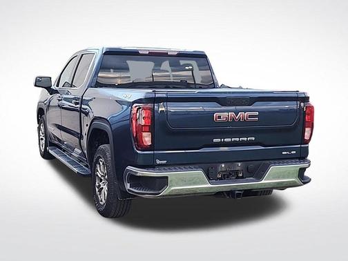 Pacific Blue Metallic 2022 GMC Sierra 1500 SLE