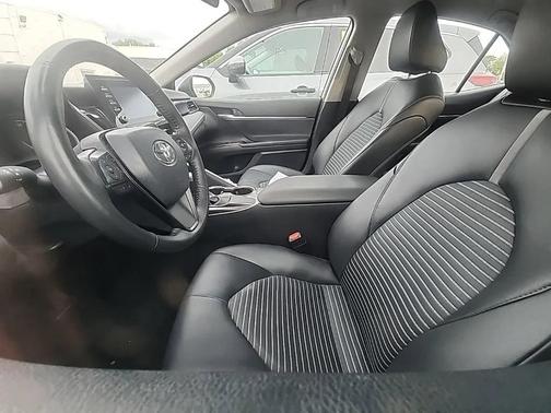Celestial Silver Metallic 2024 Toyota Camry SE