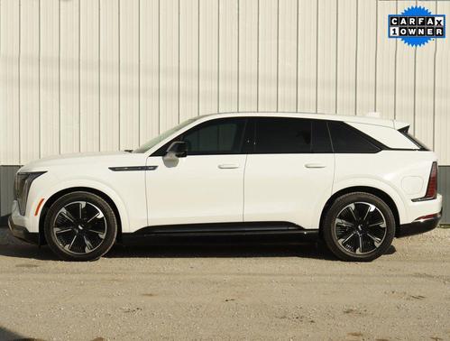 2025 Cadillac Escalade IQ Sport 1