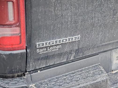 Diamond Black Crystal Pearlcoat 2022 RAM 1500 Big Horn/Lone Star