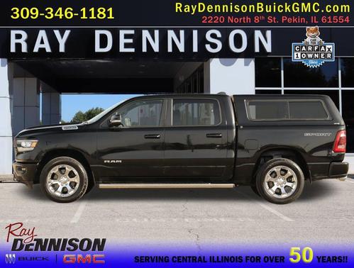 Diamond Black Crystal Pearlcoat 2022 RAM 1500 Big Horn/Lone Star