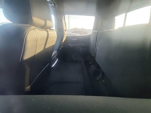 Quicksilver Metallic 2019 GMC Sierra 1500 SLT