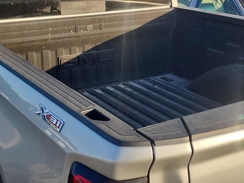 Quicksilver Metallic 2019 GMC Sierra 1500 SLT