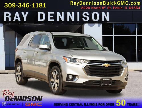 Silver Ice Metallic 2018 Chevrolet Traverse LT Leather