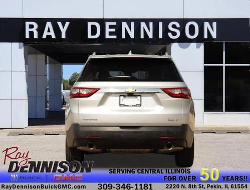 Silver Ice Metallic 2018 Chevrolet Traverse LT Leather