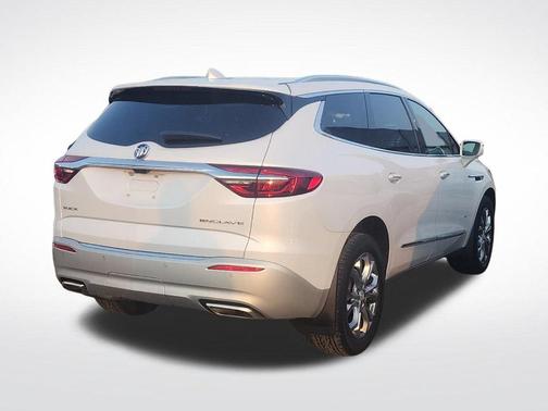 White Frost Tricoat 2018 Buick Enclave Avenir
