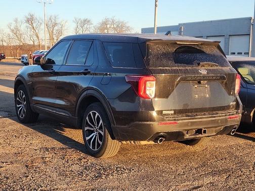 2022 Ford Explorer ST-Line