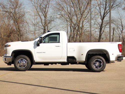 Summit White 2026 Chevrolet Silverado 3500 LT