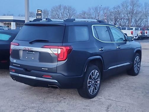 2022 GMC Acadia Denali
