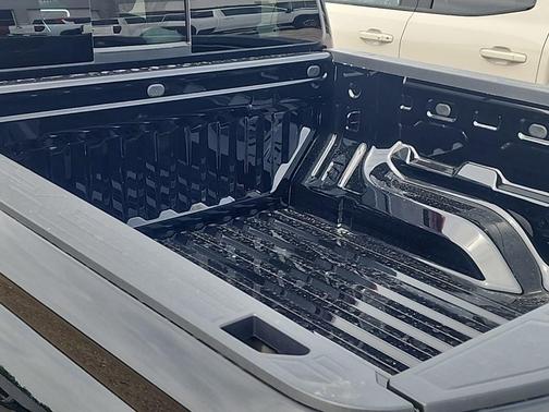 Onyx Black 2026 GMC Canyon Elevation