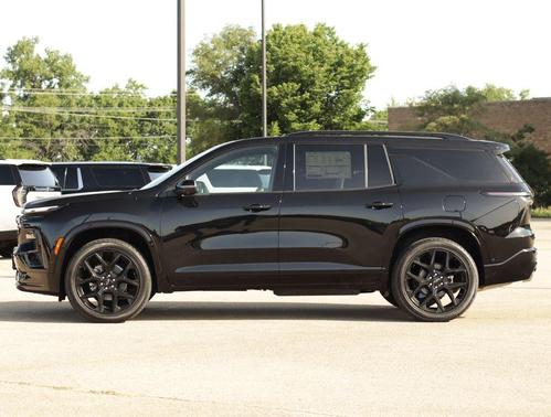 Mosaic Black Metallic 2026 Chevrolet Traverse RS