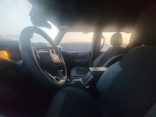 Oxford White 2022 Ford Bronco Base