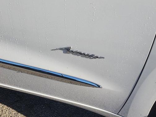 2022 Buick Enclave AWD Avenir