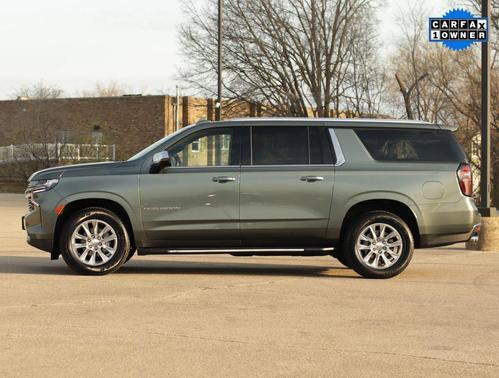 Silver Sage Metallic 2023 Chevrolet Suburban Premier