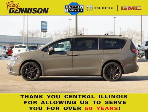 2023 Chrysler Pacifica Touring L