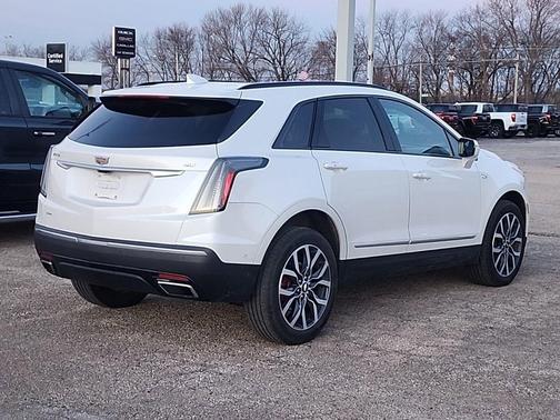 2023 Cadillac XT5 Sport